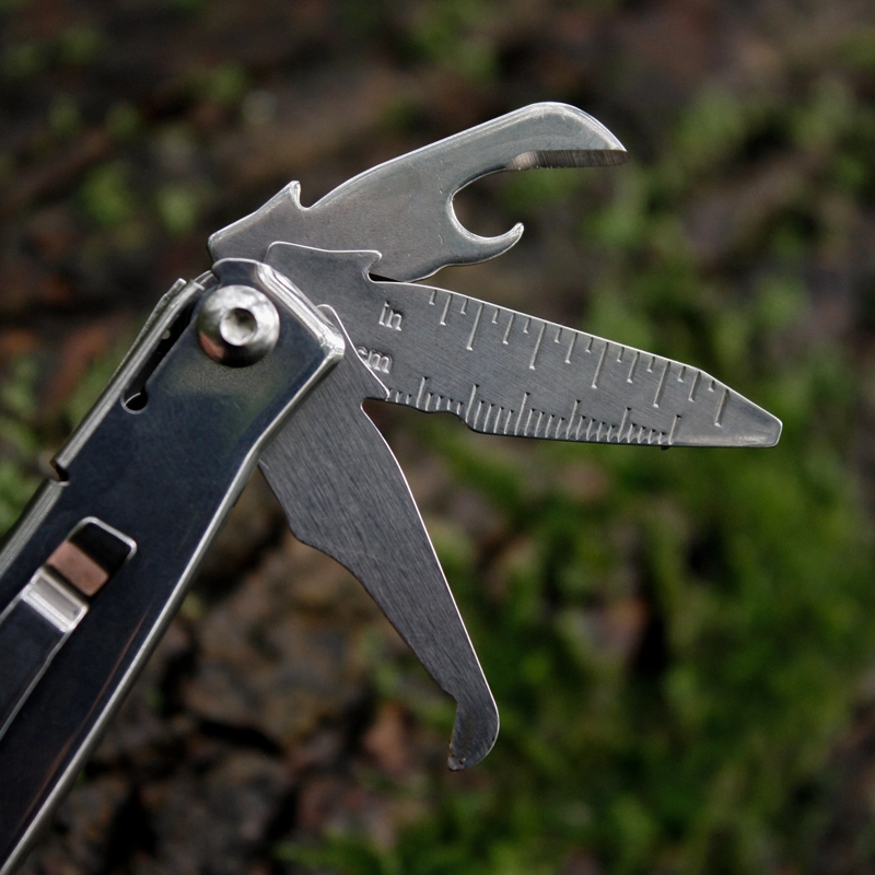 Deeper Chirp+ 4 & Leatherman Adventure Bundle